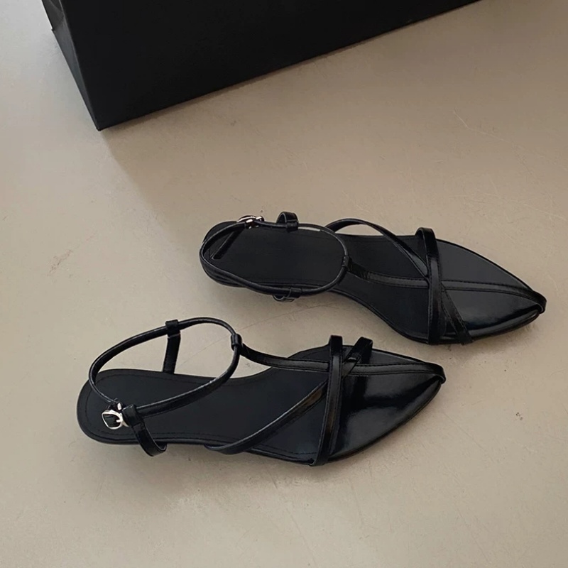 女性用ブラックパテントレザースプリットトゥフラットソールスリ - Leather Classic Strap のレビューと価格